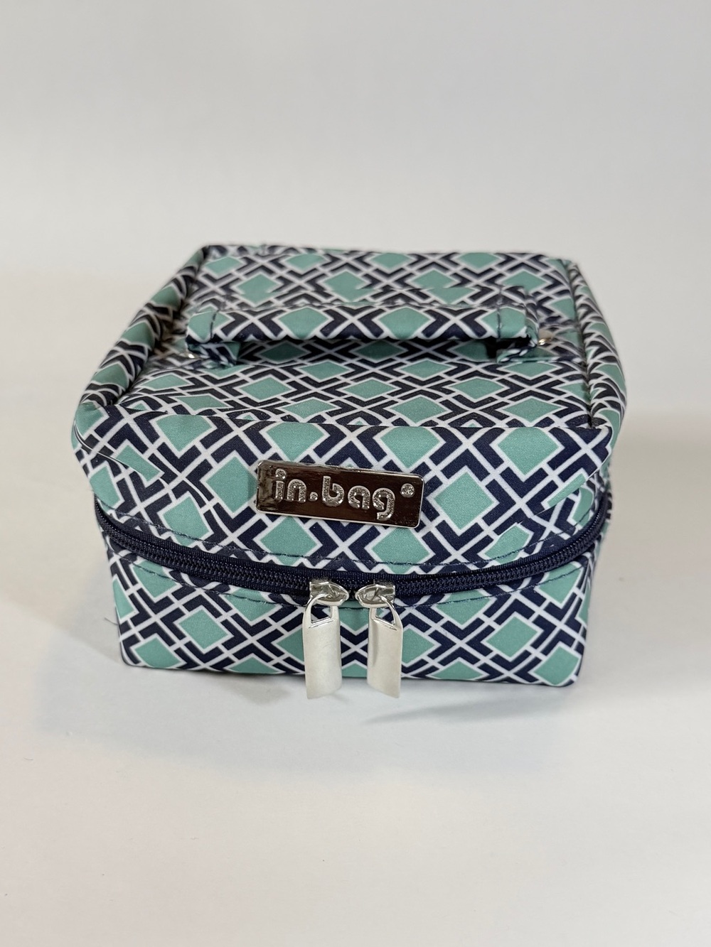 Women's Geometric Mint and Navy Jewelry Travel Case